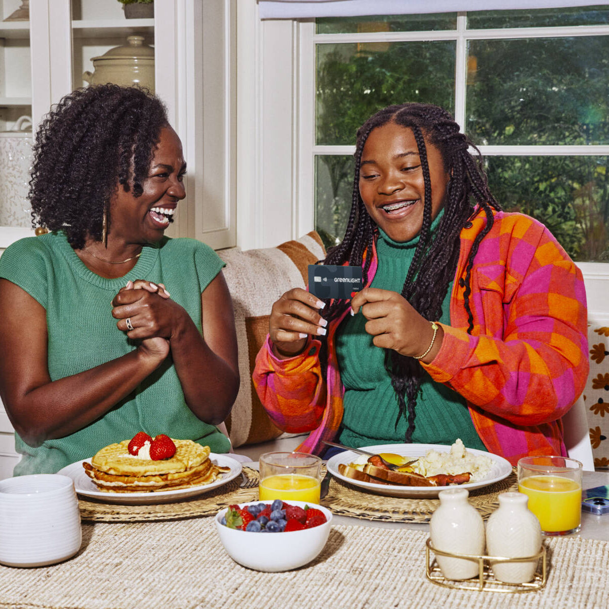 15_Full_Family_Breakfast_0301_2_simp_AR[1]